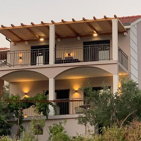 Apartman Vitanov Vinišće Exteriér fotografie
