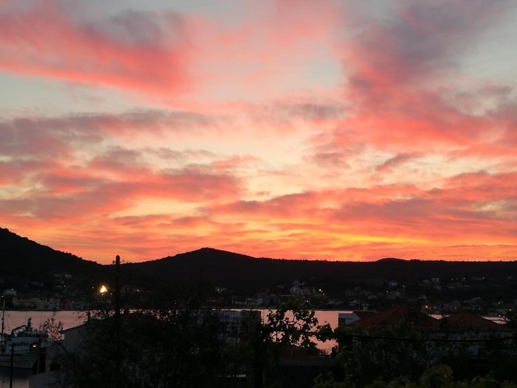 Apartman Vitanov Vinišće Exteriér fotografie